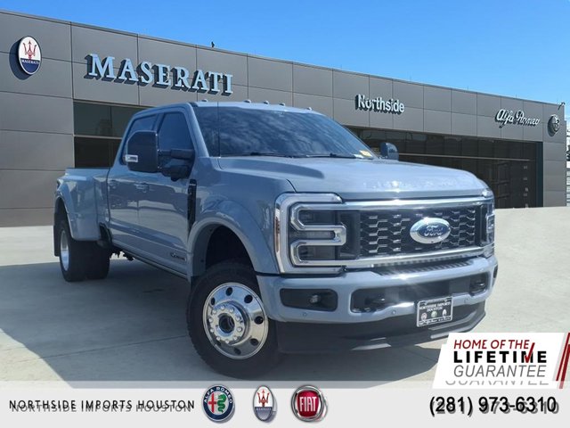 2025 Ford Super Duty F-450 DRW Platinum